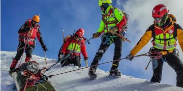 SAB: Titánico rescate en el Illimani del cuerpo de turista norteamericano