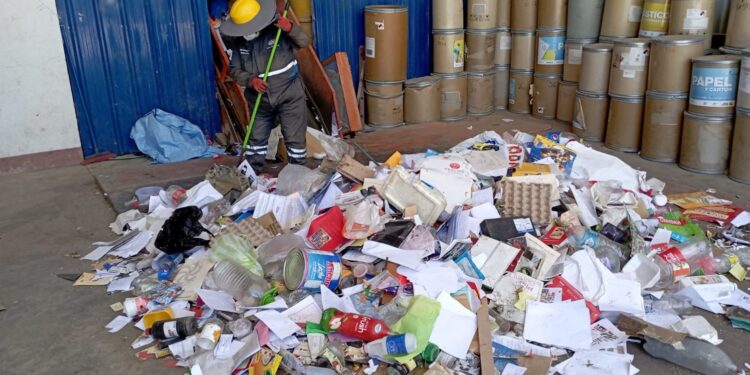 Planta de Sak’a Churu recibe residuos de las islas verdes