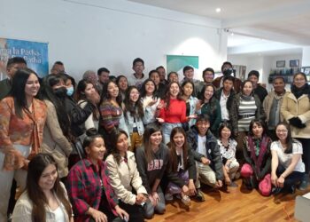 Colectivos juveniles evalúan situación ambiental de la ciudad de La Paz