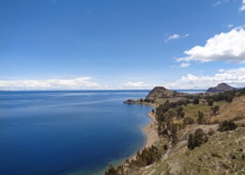 Minería contamina con mercurio las aguas del lago Titicaca