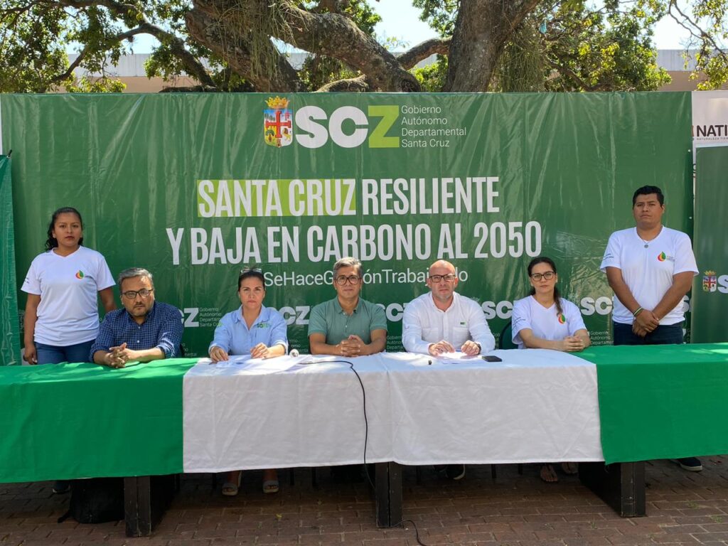 Miembros del Comite Impulsor durante la conferencia de prensa en instalaciones del Centro de Educacion Ambiental de Santa Cruz