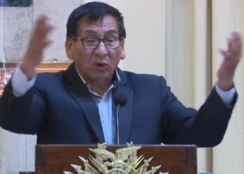Ministro dice que niños en Potosí recogen mercurio en botellas y ONUDI expresa preocupación 