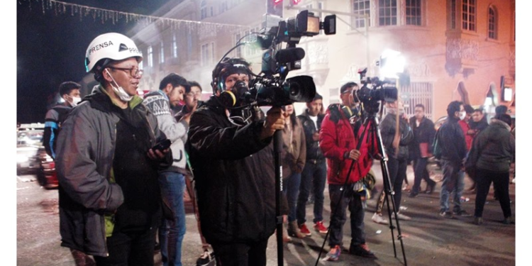 Periodistas denuncian al Sernap por censura y violación al derecho de información