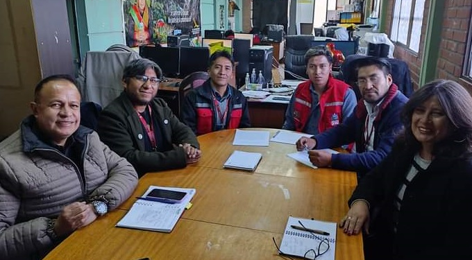 Encaminan proyecto de ley para reducir uso de bolsas y envases plásticos