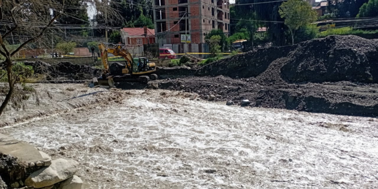Vecina de Amor de Dios: “embovedar ríos es volverlos como una garganta de gallina”
