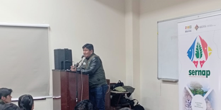 Cooperativistas amenazan con movilizaciones y director del Sernap ratifica que hará cumplir la ley