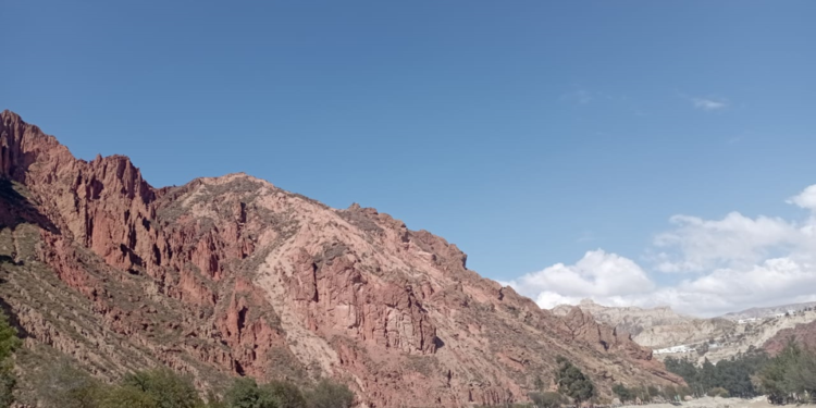Megaproyectos en Cerro Rojo, ingreso a Mallasa por Aranjuez,  extinguirán humedales, dañarán biodiversidad y formaciones geológicas