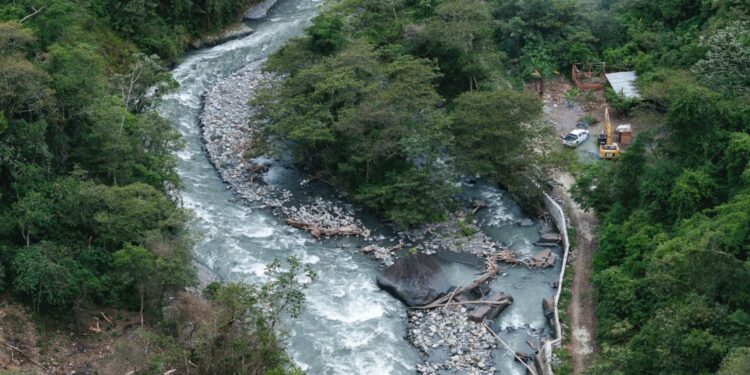 Solicitan a la AJAM paralizar contratos mineros en cuencas de Los Yungas