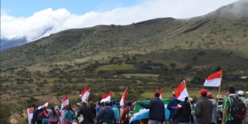 Marcha de defensores de la reserva Tariquía. Foto: CEDIB