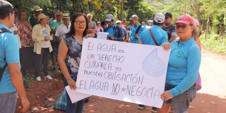 Cuatro meses de impunidad: continúa la explotación ilegal del agua de Chochís
