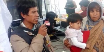 Ese ejjas llegan a La Paz a pedir atención del Estado: “Nos discriminan en el hospital y no tenemos agua ni luz”