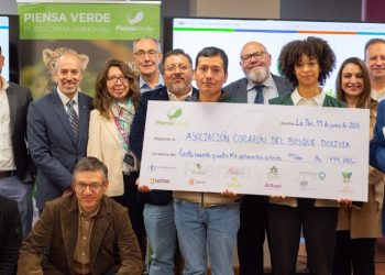 Proyecto de conservación de las abejas nativas sin aguijón de Coripata gana Fondos Concursables Piensa Verde 2026