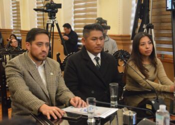 Organizaciones de jovenes presentaron su agenda climática ante el Concejo Municipal de La Paz