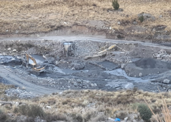Persisten instalaciones mineras en Urujara en cercanías de la represa de Incachaca