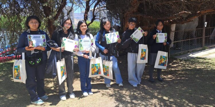 Primer Festival de Polinizadores unió arte y ciencia para proteger la vida en el Valle de La Paz